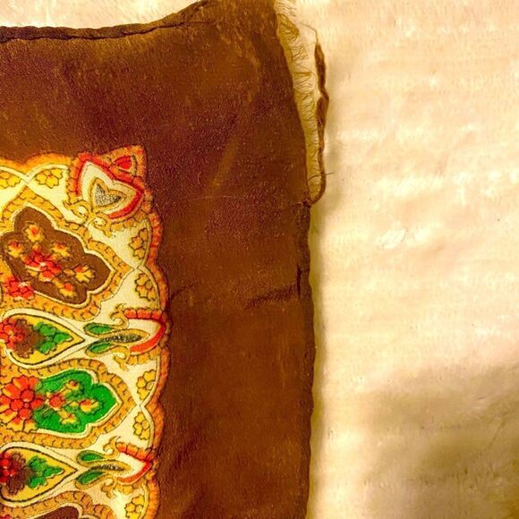 2 nice scarfs - Picture 3 of 3